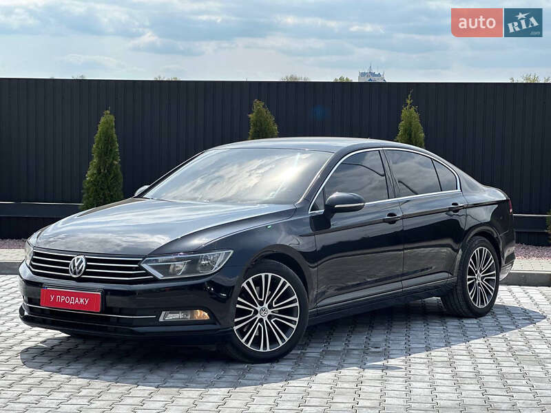 Седан Volkswagen Passat 2015 в Днепре
