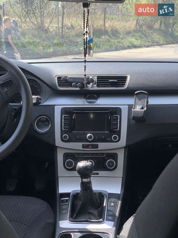 Универсал Volkswagen Passat 2010 в Львове