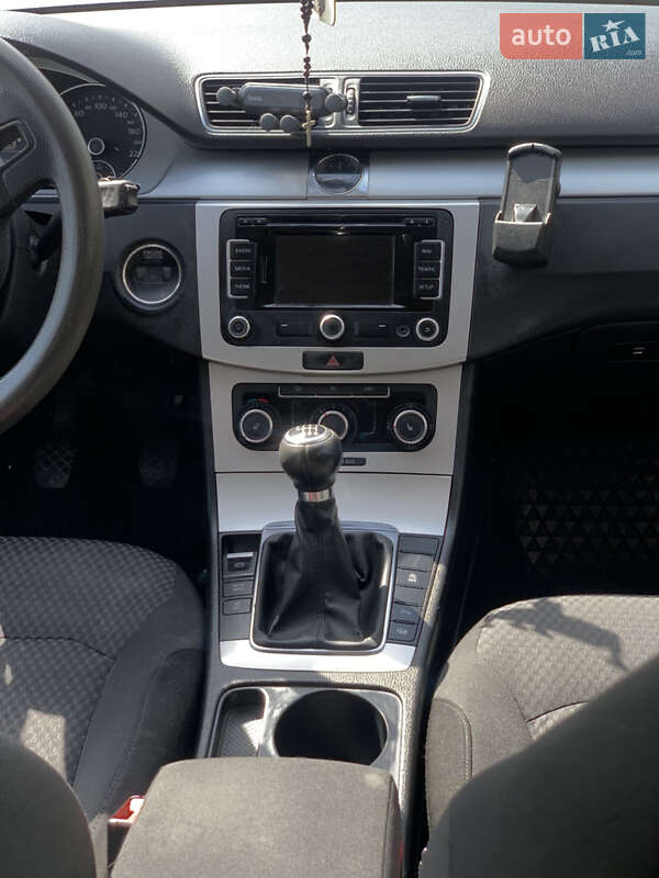 Универсал Volkswagen Passat 2010 в Львове