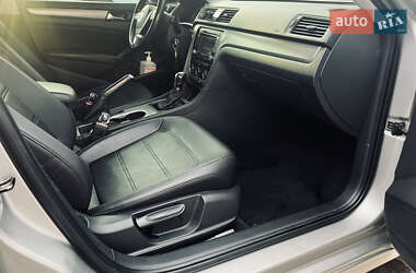 Седан Volkswagen Passat 2013 в 