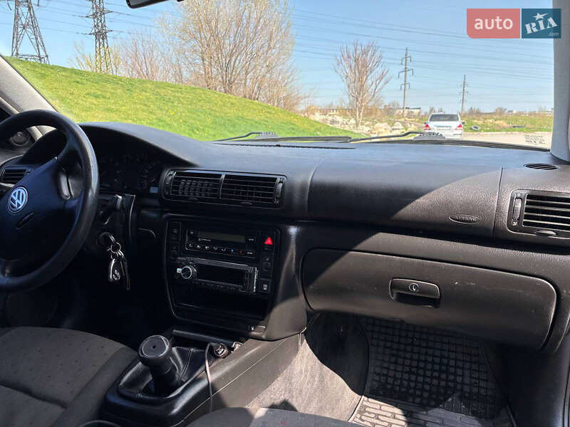 Универсал Volkswagen Passat 1997 в Днепре