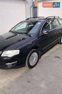 Универсал Volkswagen Passat 2008 в Харькове