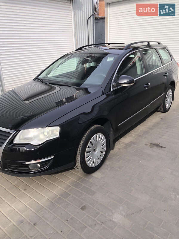 Универсал Volkswagen Passat 2008 в Харькове