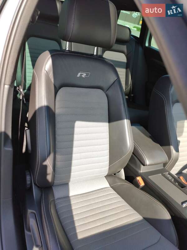 Універсал Volkswagen Passat 2015 в Ковелі