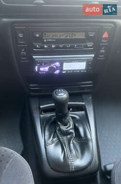 Седан Volkswagen Passat 1998 в 
