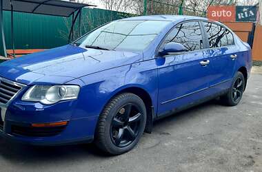 Седан Volkswagen Passat 2005 в 