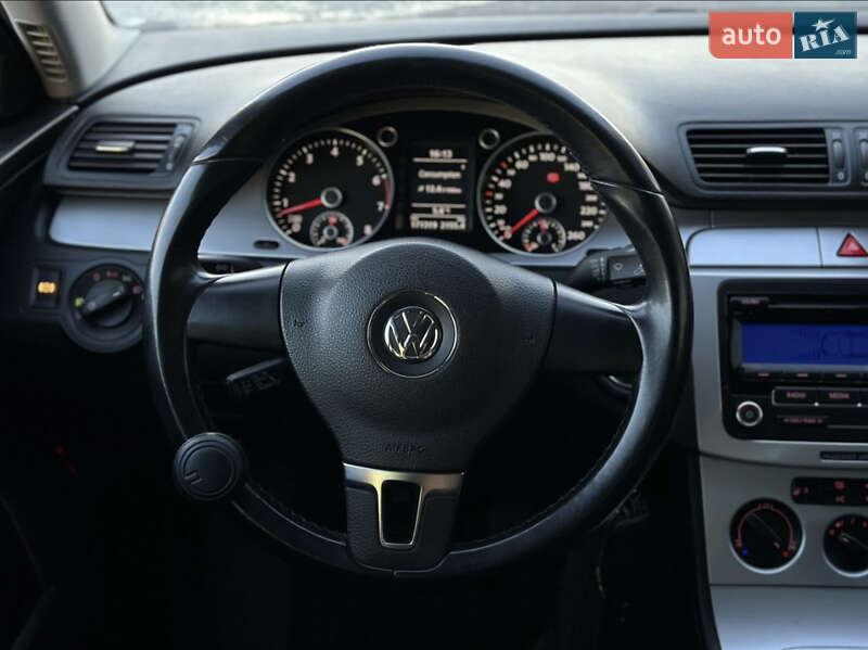 Універсал Volkswagen Passat 2009 в Шептицькому
