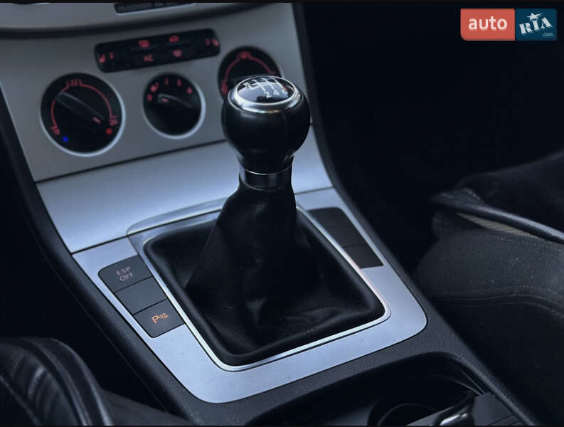 Універсал Volkswagen Passat 2009 в Шептицькому