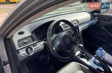 Седан Volkswagen Passat 2013 в 