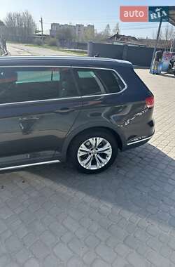 Универсал Volkswagen Passat 2019 в 