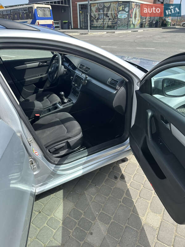 Универсал Volkswagen Passat 2011 в Косове