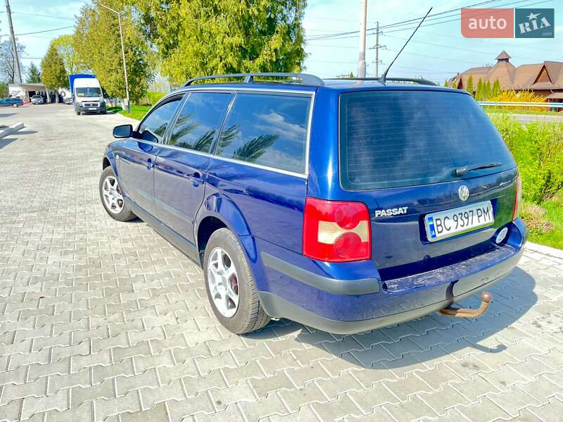 Універсал Volkswagen Passat 2000 в 