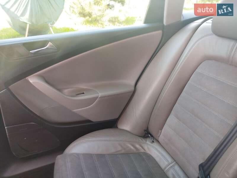 Универсал Volkswagen Passat 2007 в Одессе