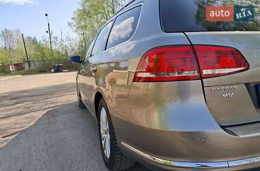 Універсал Volkswagen Passat 2013 в 