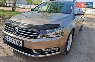 Універсал Volkswagen Passat 2013 в 