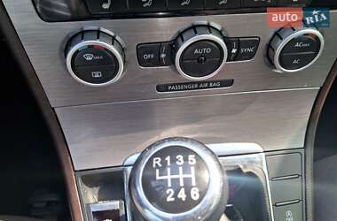 Універсал Volkswagen Passat 2013 в 