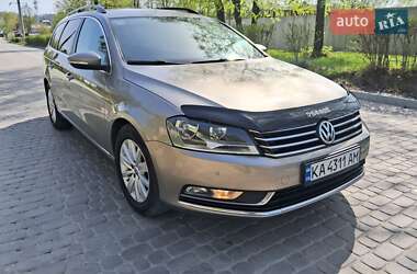 Універсал Volkswagen Passat 2013 в 