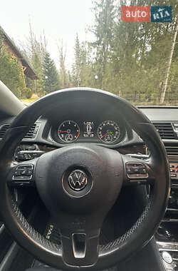 Седан Volkswagen Passat 2014 в 