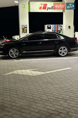 Седан Volkswagen Passat 2014 в 