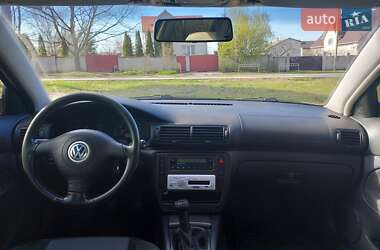 Седан Volkswagen Passat 1999 в 