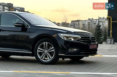 Седан Volkswagen Passat 2020 в 