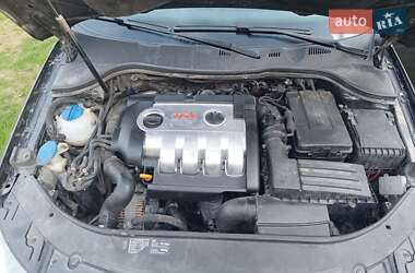 Универсал Volkswagen Passat 2005 в 