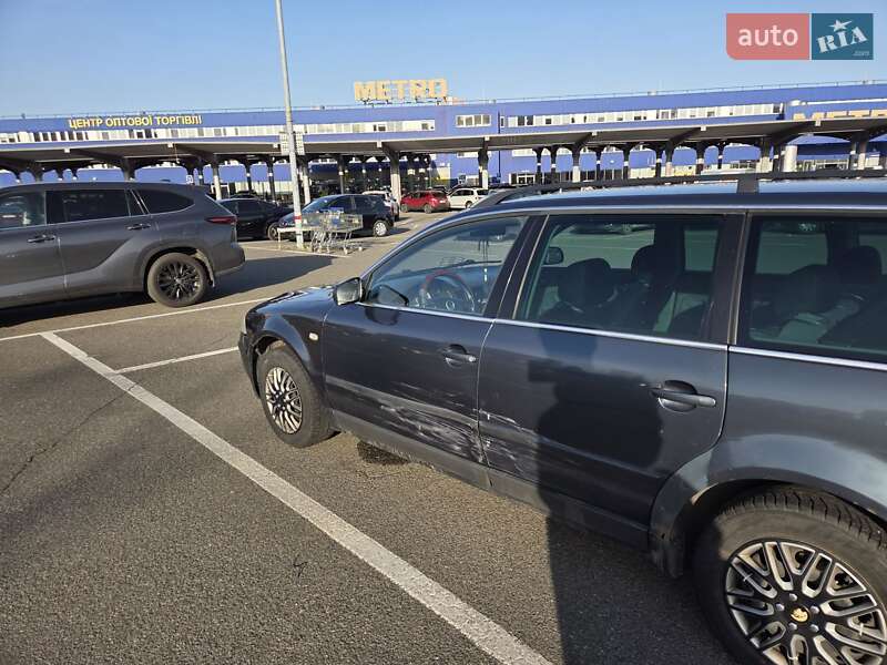 Універсал Volkswagen Passat 2002 в Києві