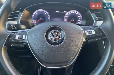 Седан Volkswagen Passat 2015 в 