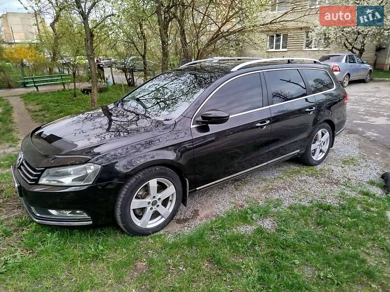 Универсал Volkswagen Passat 2011 в Каменке-Бугской фото 5 Универсал Volkswagen Passat 2011 в Каменке-Бугской