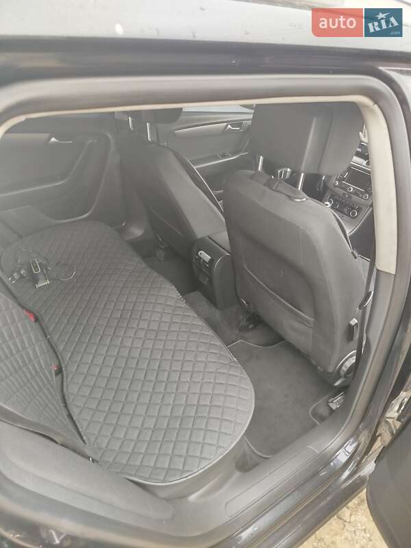 Універсал Volkswagen Passat 2011 в Кам'янці-Бузькій