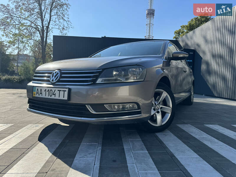 Седан Volkswagen Passat 2011 в Киеве фото 10 Седан Volkswagen Passat 2011 в Киеве