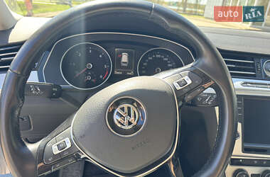 Универсал Volkswagen Passat 2015 в 