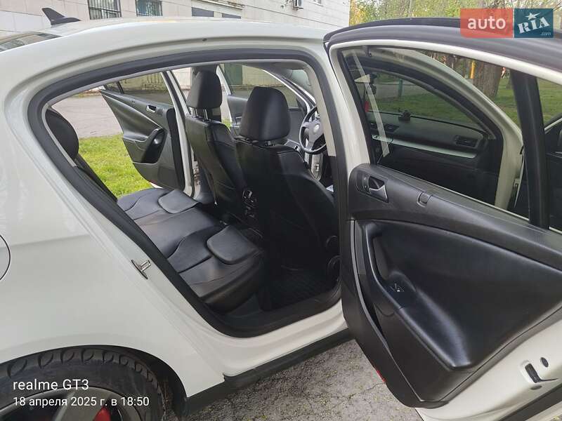 Седан Volkswagen Passat 2008 в Запорожье