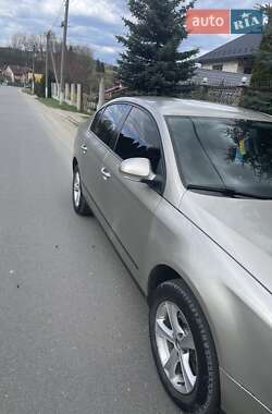 Седан Volkswagen Passat 2007 в 