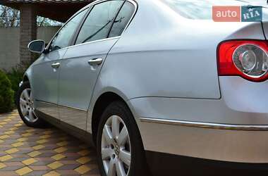 Седан Volkswagen Passat 2006 в 