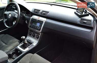 Седан Volkswagen Passat 2006 в 