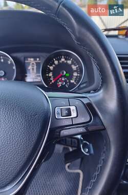Седан Volkswagen Passat 2016 в 