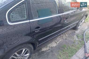 Седан Volkswagen Passat 2001 в 