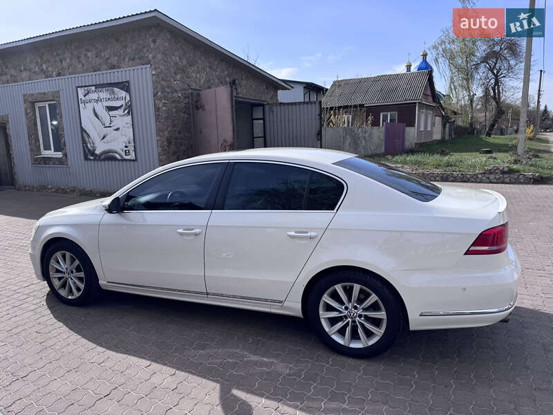 Седан Volkswagen Passat 2013 в Сновську