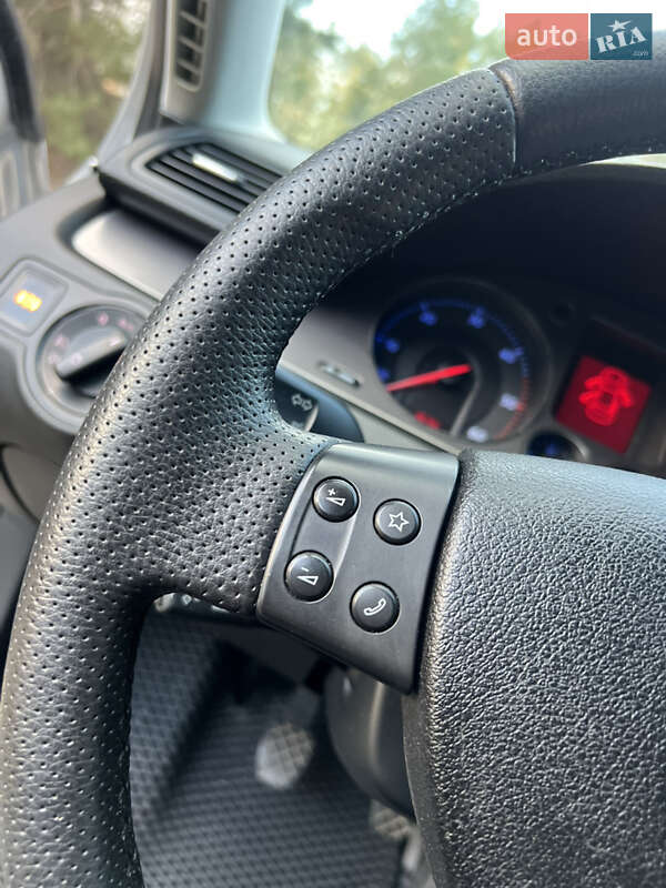 Универсал Volkswagen Passat 2008 в Киеве
