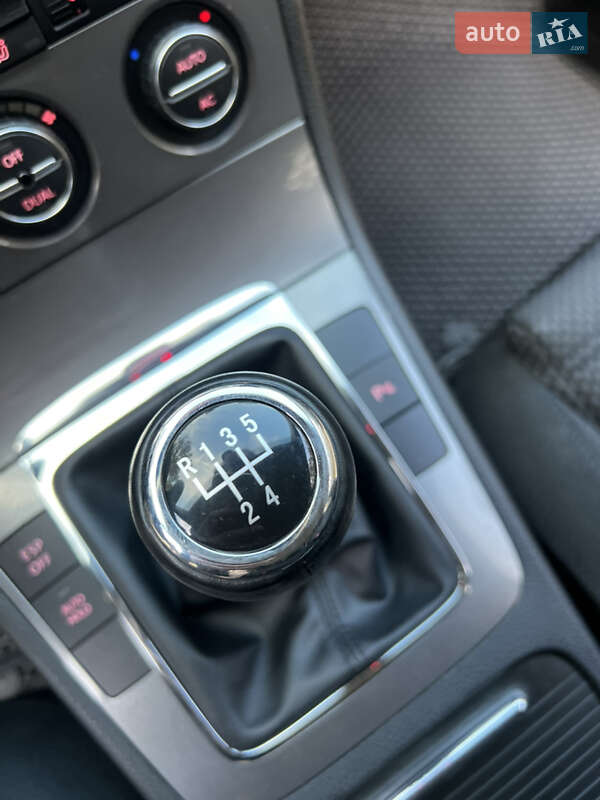 Универсал Volkswagen Passat 2008 в Киеве