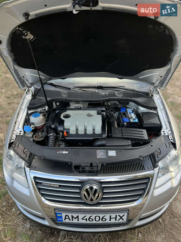 Универсал Volkswagen Passat 2008 в Киеве