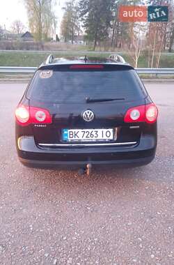 Універсал Volkswagen Passat 2009 в 