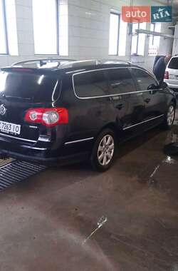 Універсал Volkswagen Passat 2009 в 