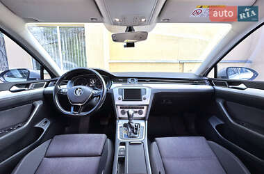 Универсал Volkswagen Passat 2015 в 