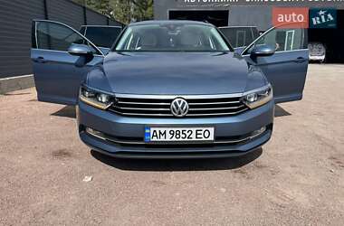 Універсал Volkswagen Passat 2016 в Житомирі