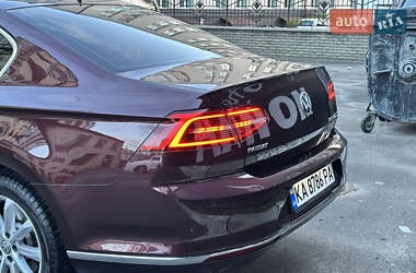 Седан Volkswagen Passat 2015 в 