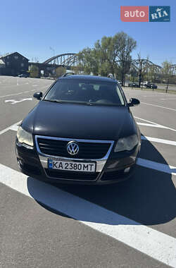 Універсал Volkswagen Passat 2005 в 