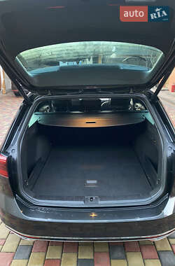 Универсал Volkswagen Passat 2021 в 