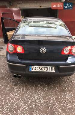 Седан Volkswagen Passat 2006 в 